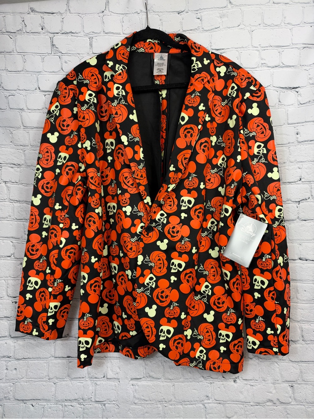 Disney Mickey Pumpkin blazer
Halloween Glow-in-the-Dark Costume L